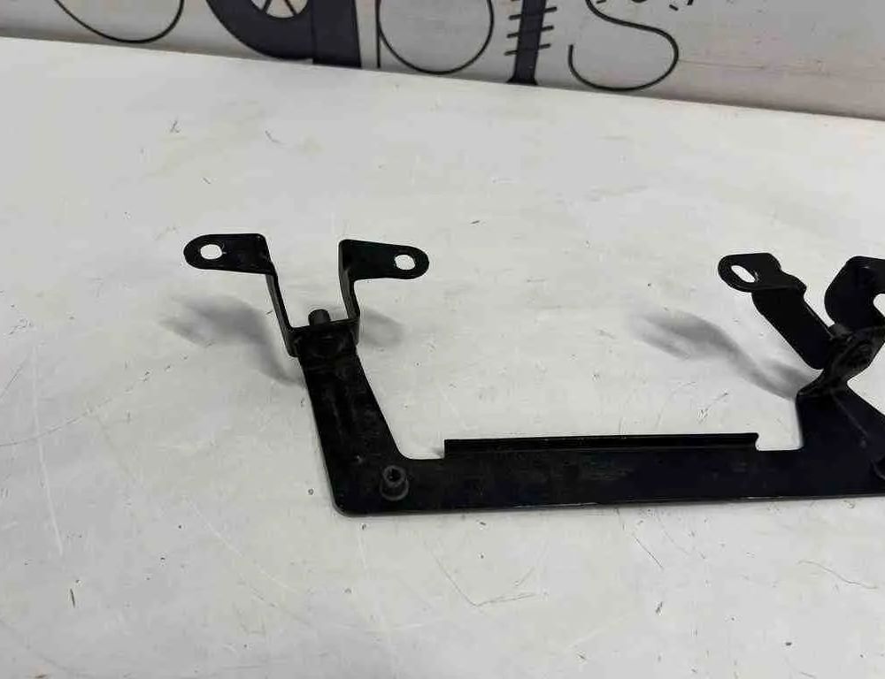 AUDI R8 2 generation (2015-2024) Kiegészítő belső motoralkatrészek 4S8813891 32603441