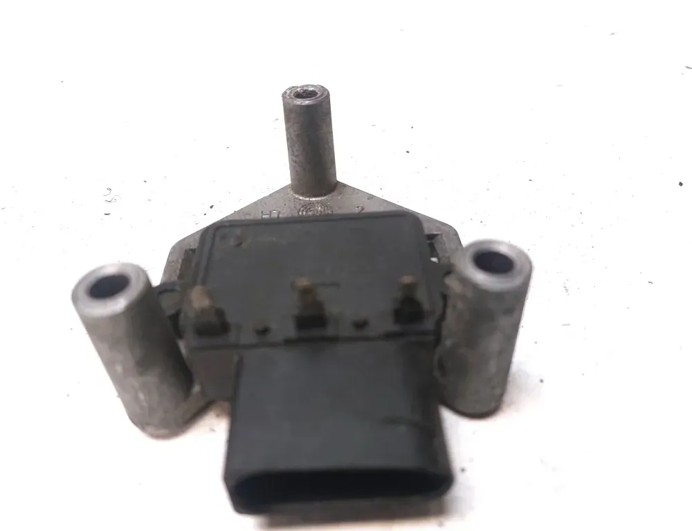 VOLKSWAGEN Golf 4 generation (1997-2006) Nagy feszültségű gyújtótekercs 032905106 33521660