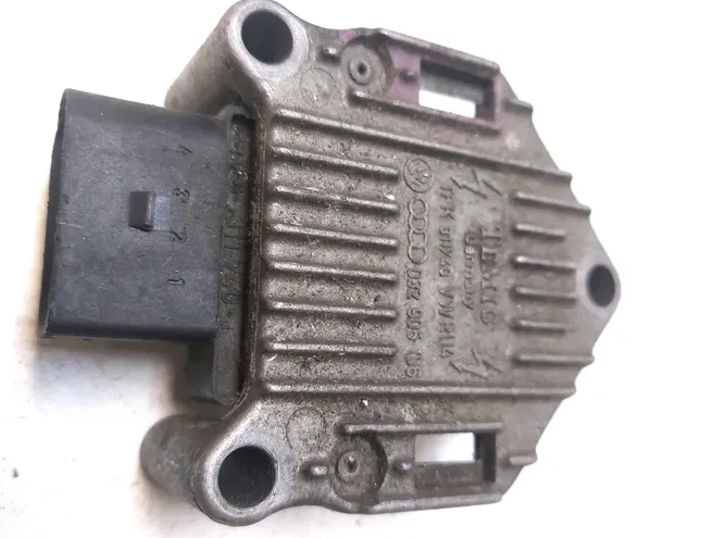 VOLKSWAGEN Golf 4 generation (1997-2006) Nagy feszültségű gyújtótekercs 032905106 33521660