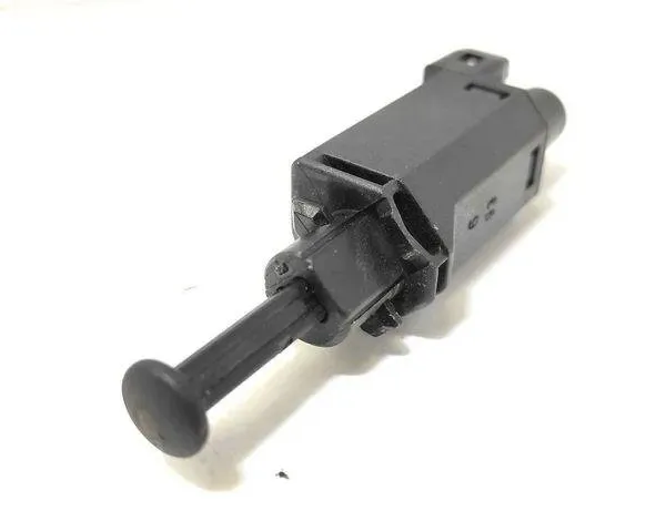 VOLKSWAGEN Passat B5 (1996-2005) Датчик тормозной педали 191945515 31349524