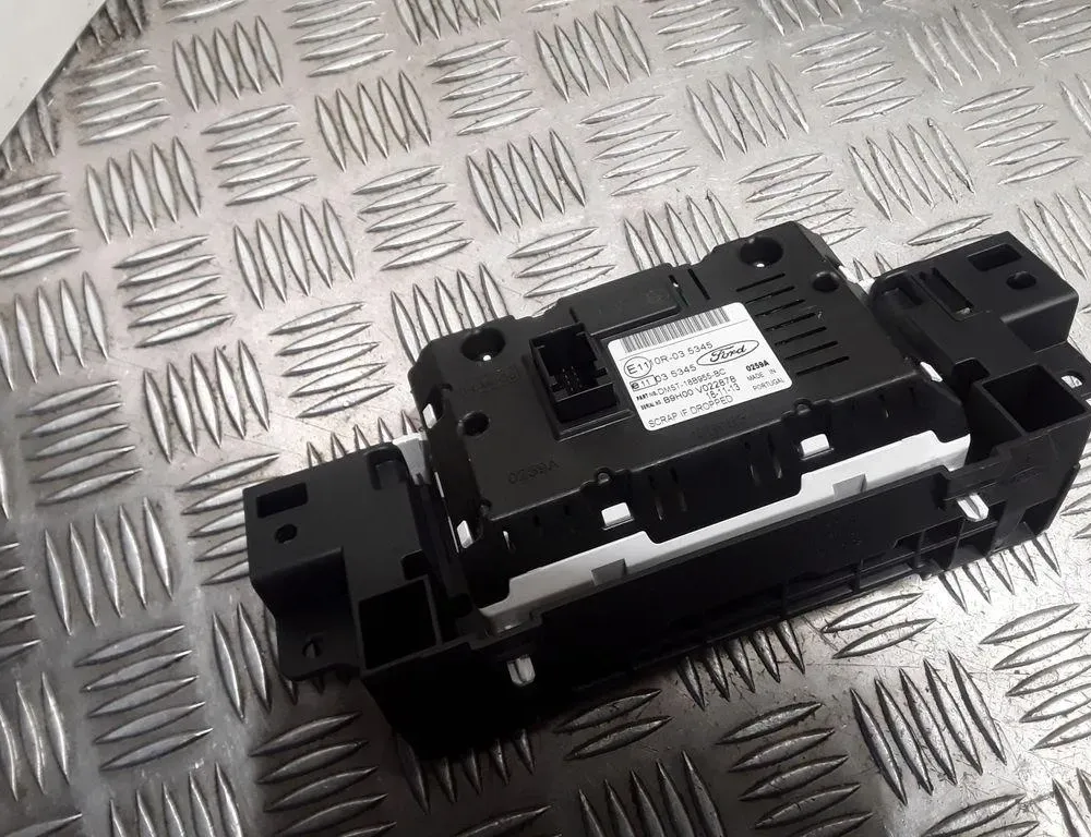 FORD Focus 3 generation (2011-2020) Автомагнитола с навигацией BM5T18C815GM,BM5T18K811BA,BM5118835,DM5T18B955BC 32995943