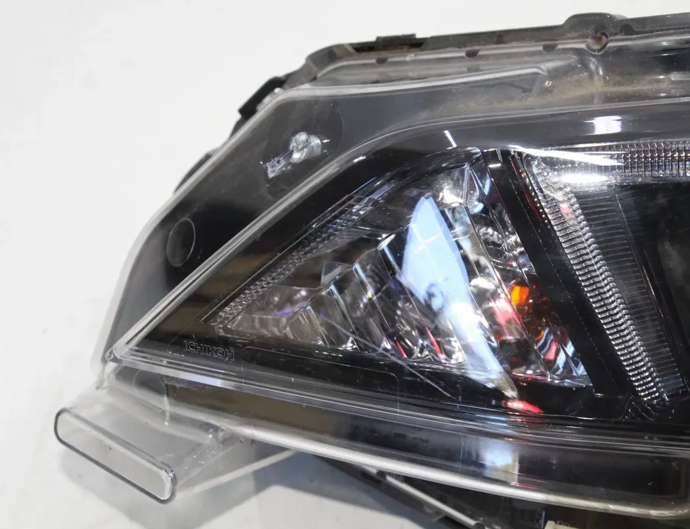 NISSAN Leaf 2 generation (2017-2023) Bal első fényszóró 260605SJ0A 34761205