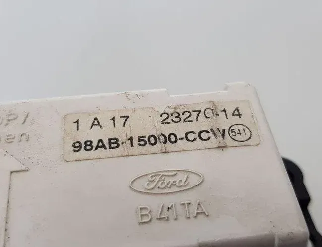 FORD Focus 2 generation (2004-2011) Екран навигаций 98AB15000CCW 32271491