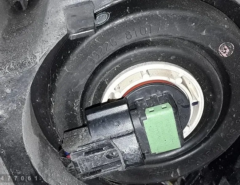 MAZDA Carol 6 generation (HB25S, HB35S) (2009-2014) Фара передняя правая 9922681017 28612945