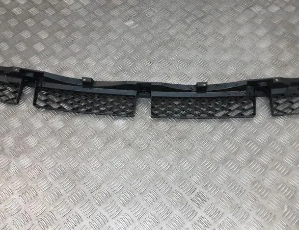 VOLKSWAGEN Touareg 2 generation (2010-2018) Левый держатель заднего бампера 7P6807863 20527138