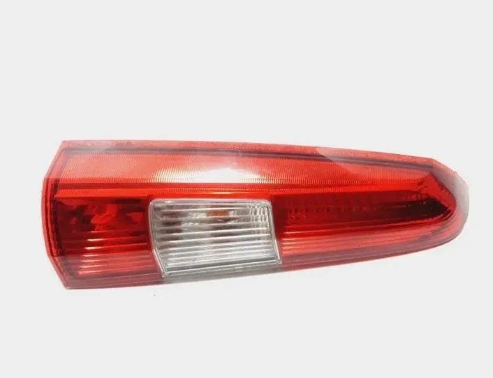 VOLVO V70 2 generation (2000-2008) Bal hátsó lámpa 9154493 20539061