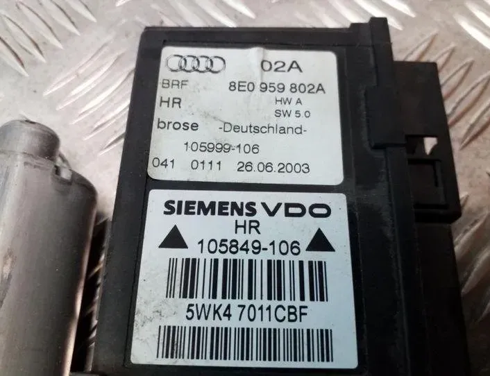 AUDI A4 B6/8E (2000-2005) Jobb hátsó ajtó ablakvezérlő motorja 0130821766,8E0959802A 25126953