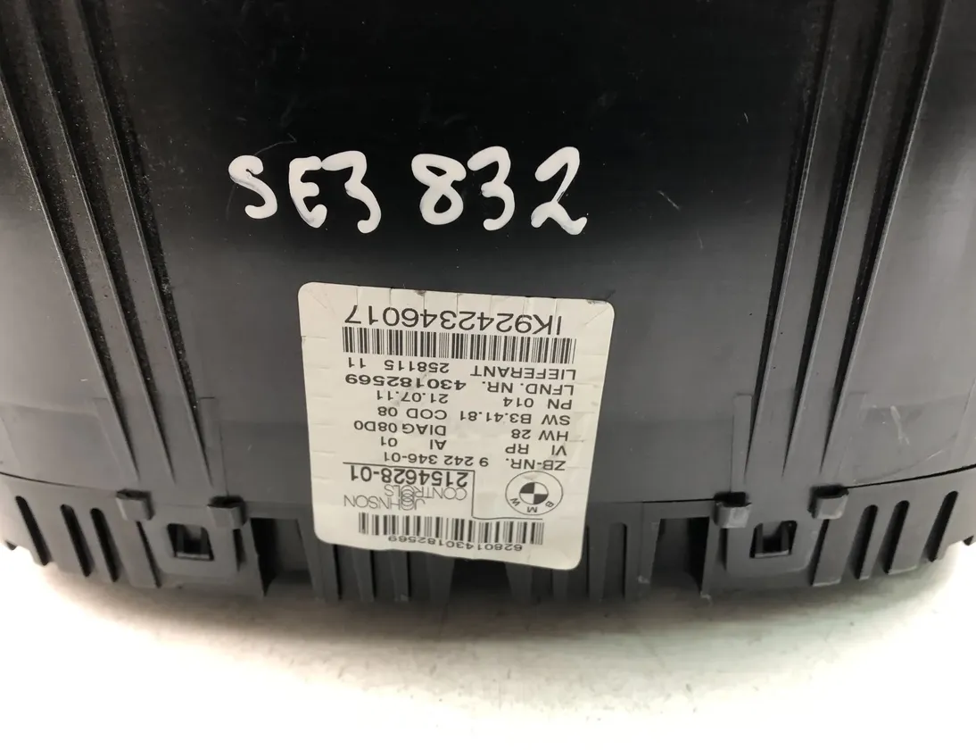 BMW 3 Series E90/E91/E92/E93 (2004-2013) Sebességmérő műszer 9242346 17368825