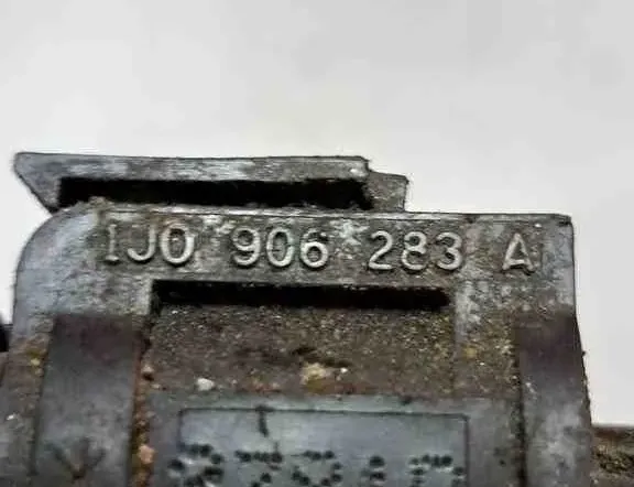 AUDI A6 C6/4F (2004-2011) Mágneses szelep 1J0906283A 32641926