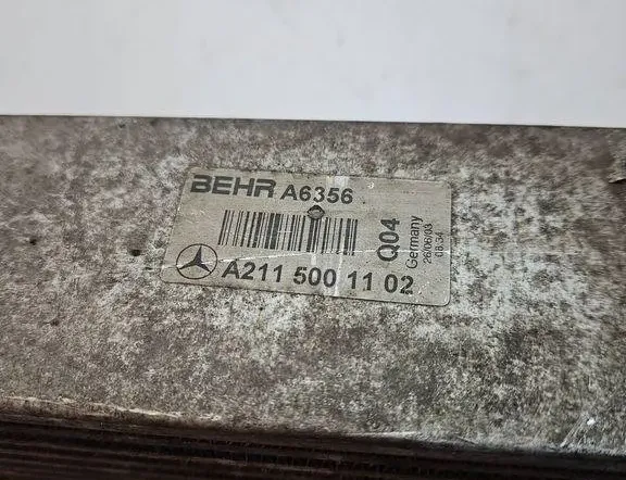MERCEDES-BENZ E-Class W211/S211 (2002-2009) Feltöltőlevegő-hűtőrács A2115001102 31060983