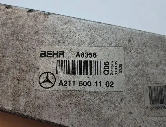 MERCEDES-BENZ E-Class W211/S211 (2002-2009) Feltöltőlevegő-hűtőrács A2115001102 31061295
