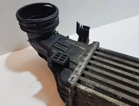 MERCEDES-BENZ E-Class W211/S211 (2002-2009) Feltöltőlevegő-hűtőrács A2115001102 31061561