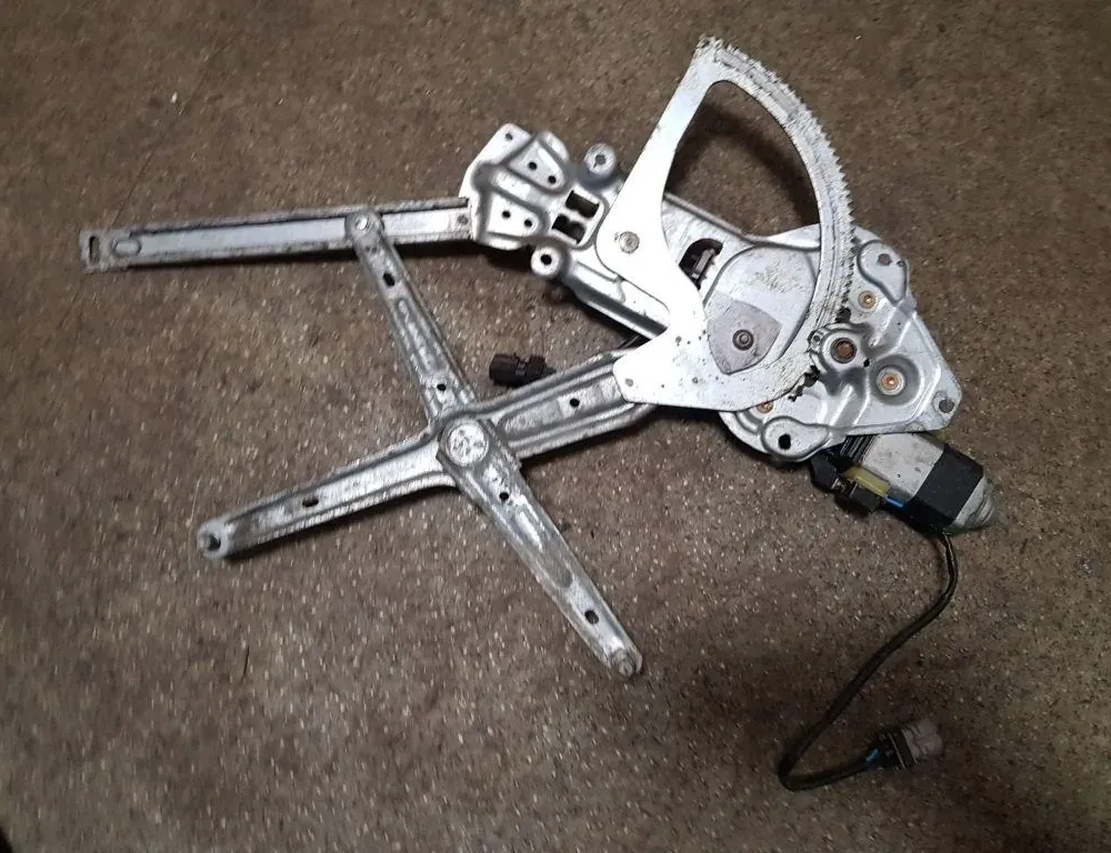 BMW 5 Series E34 (1988-1996) Jobb hátsó ajtó ablakemelője 51321944070 33967764