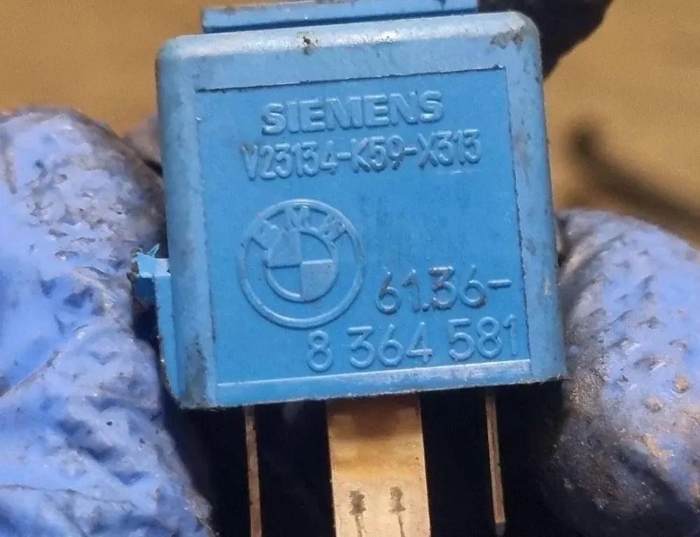 BMW 7 Series E38 (1994-2001) Relék 8364581 33756796