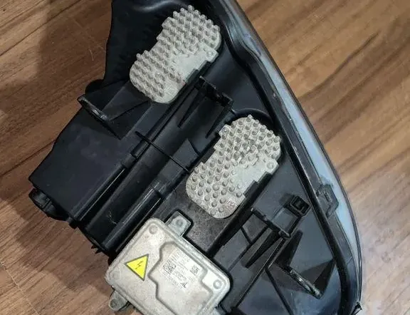 BMW X3 F25 (2010-2017) Front Right Headlight 7217295 33767950