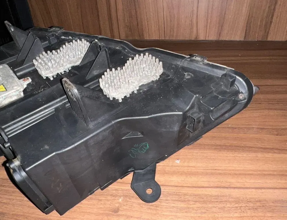 BMW X3 F25 (2010-2017) Front Right Headlight 7217296 33767951