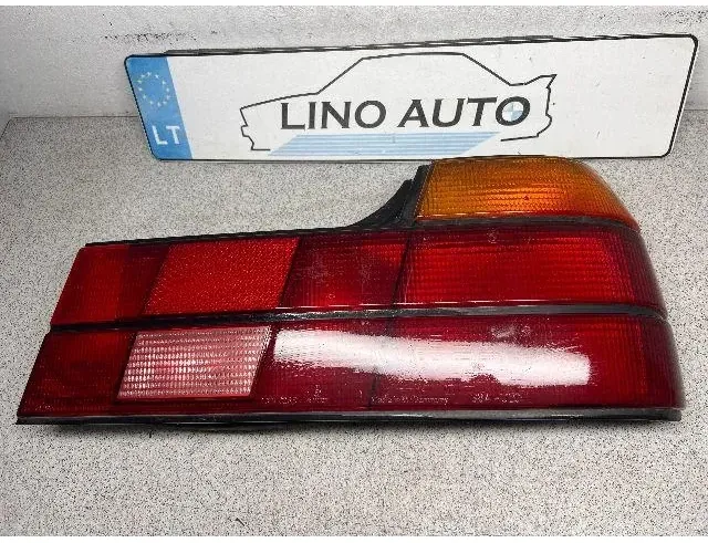 BMW 7 Series E32 (1986-1994) Jobb hátsó lámpa  1374042 34018892