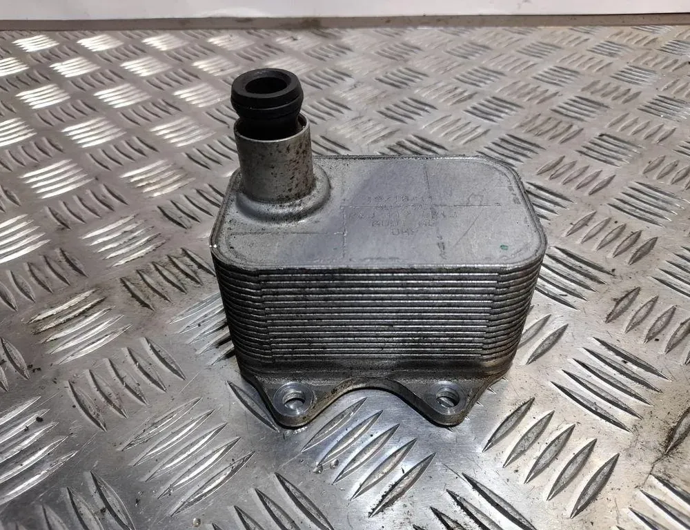 AUDI A5 Sportback 8T (2009-2011) Oil Cooler 06J117021J 33410439