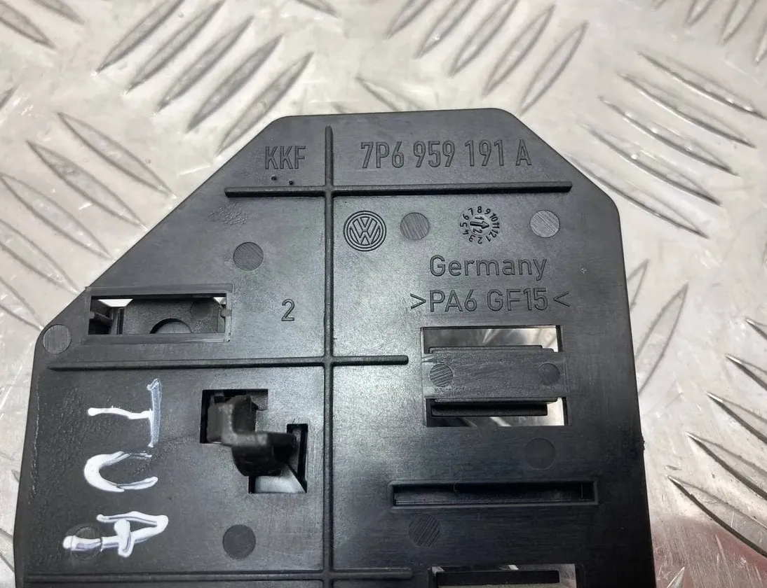 VOLKSWAGEN Touareg 2 generation (2010-2018) Parkoló PDC-érzékelő hangszórója 8E0919279,7P6959191A 13304977