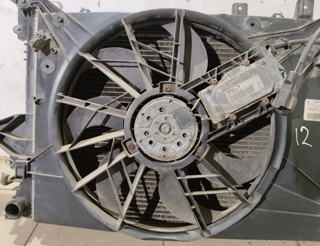 VOLVO S80 1 generation (1998-2006) Hűtő alkatrészek 0130303909,8649915A,8649634 20487928