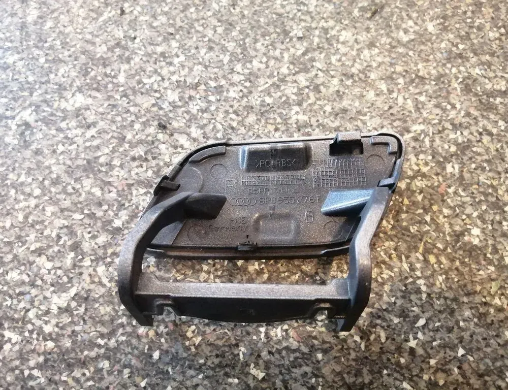 AUDI Q5 8R (2008-2017) Right Side Headlight Washer Cover Cap 8R0955276E 33858782