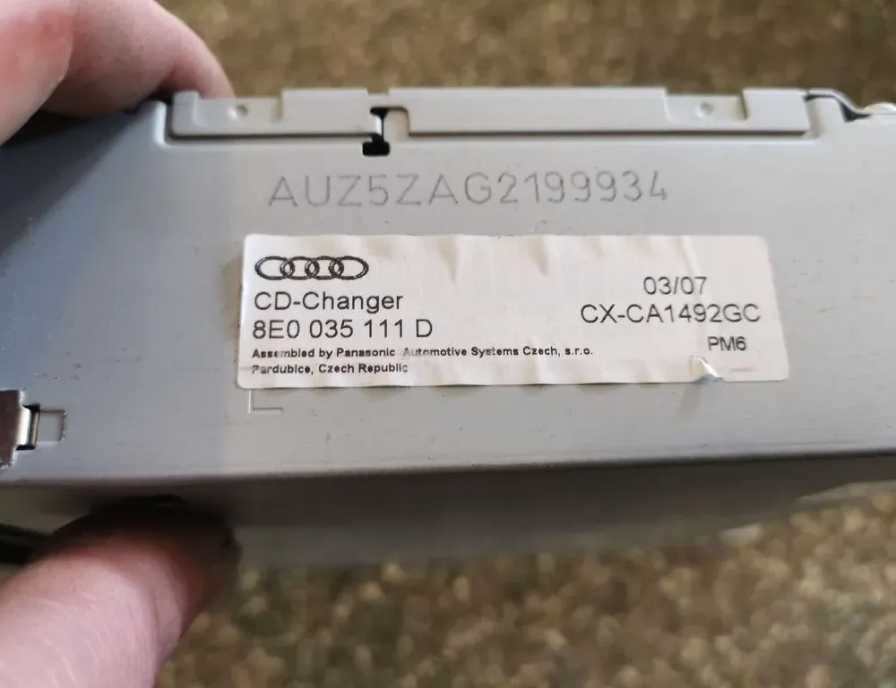 AUDI A4 B6/8E (2000-2005) CD-tár 8E0035111D 33873483
