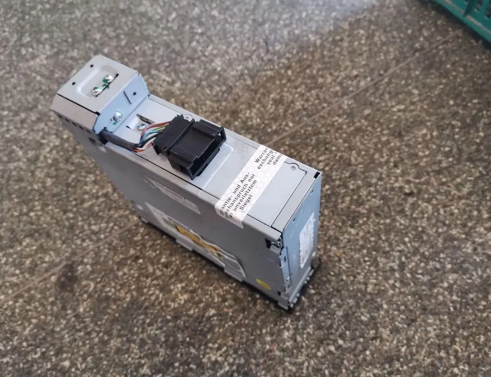 AUDI A4 B6/8E (2000-2005) CD-tár 8E0035111D 33873483