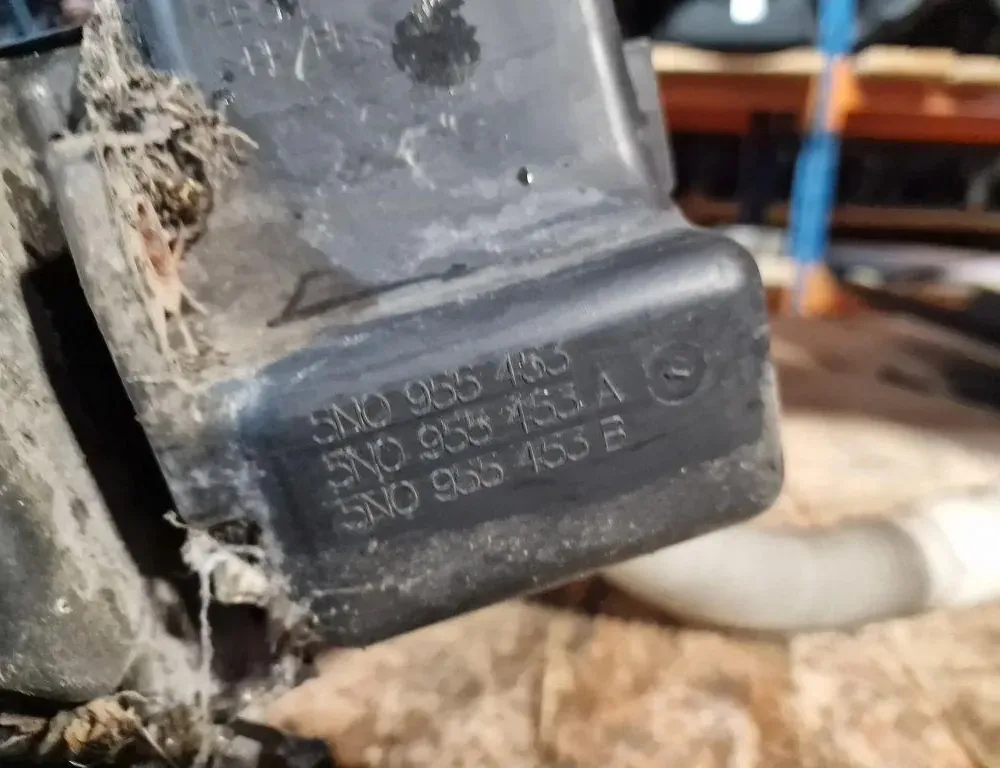 VOLKSWAGEN Tiguan 1 generation (2007-2017) Akkumulátor-tömítőbetét 5N0955453 33874770