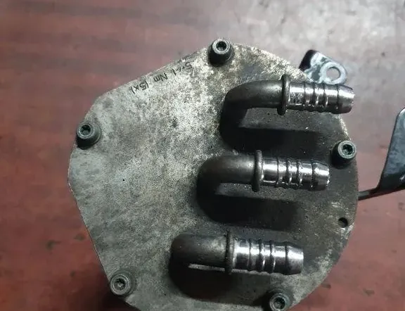 VOLKSWAGEN Passat B7 (2010-2015) Üzemanyagszűrő-ház 5Q0127400F 33880624