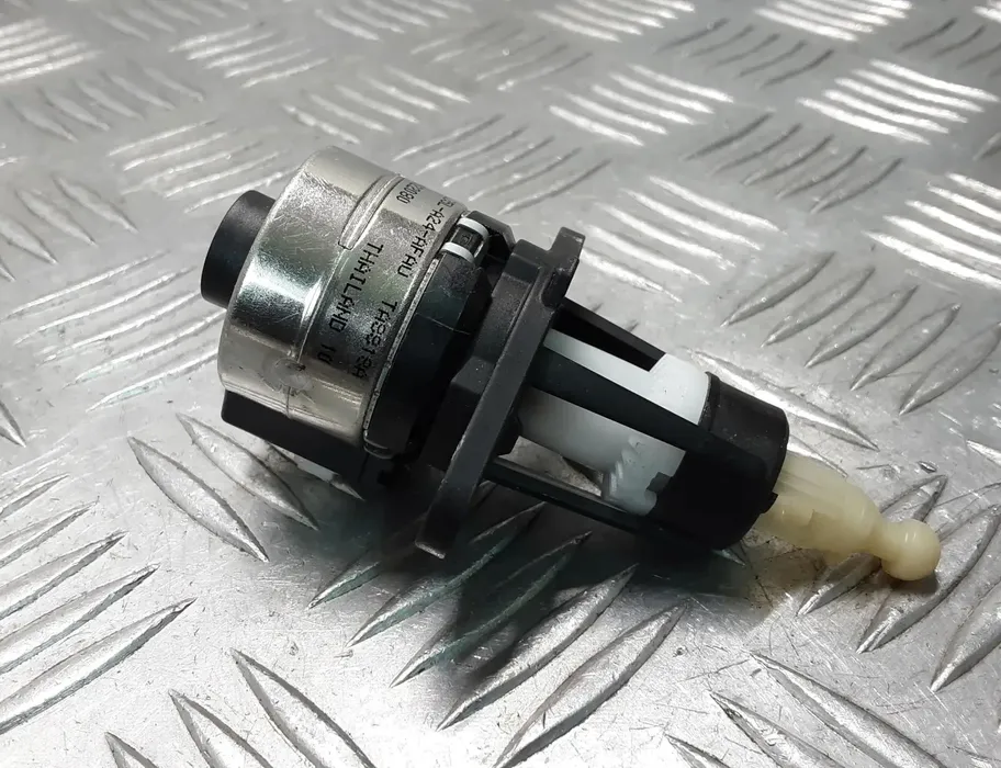 VOLVO XC40 1 generation (2017-2024) Fényszórószintező motor 89022080 28387873