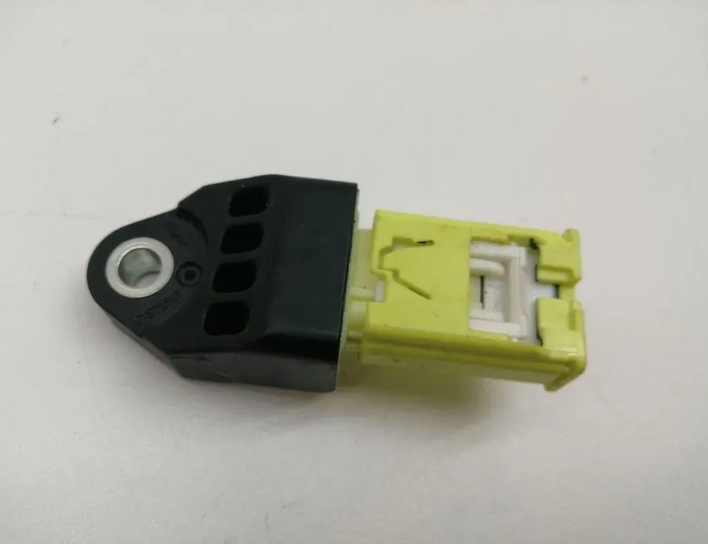 TOYOTA Prius 4 generation (XW50) (2015-2023) Jobb első ütközésérzékelő 816ER5HA9,8983152030 34251730