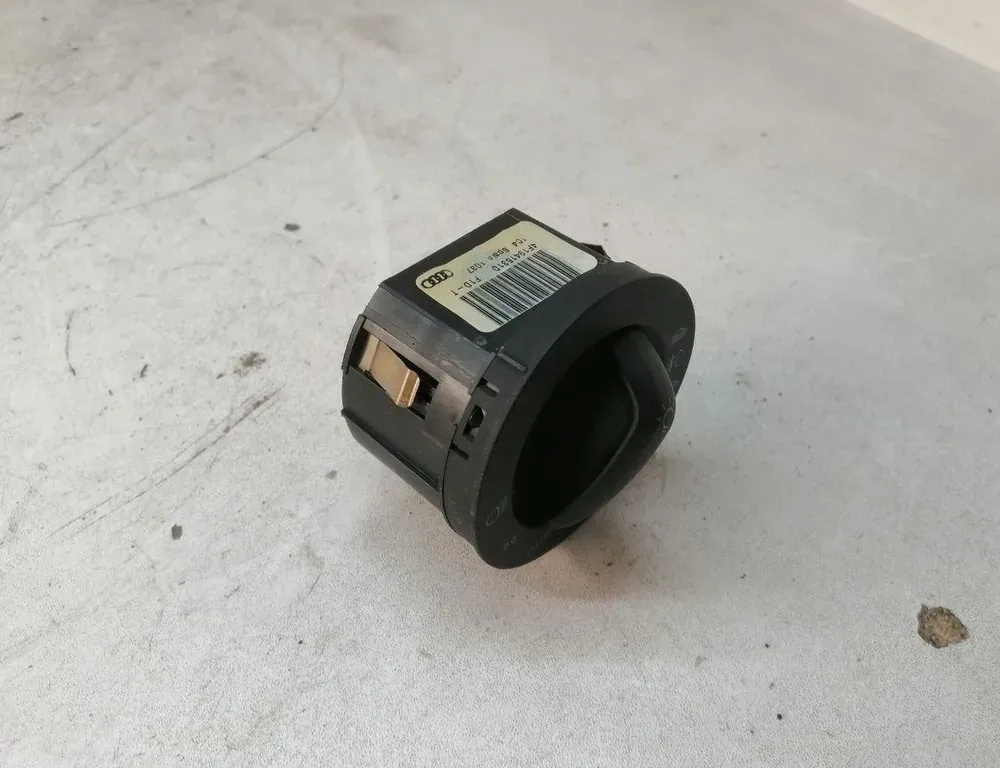 AUDI A6 C6/4F (2004-2011) Fényszórókapcsoló vezérlőegysége 4F1941531D 34232011