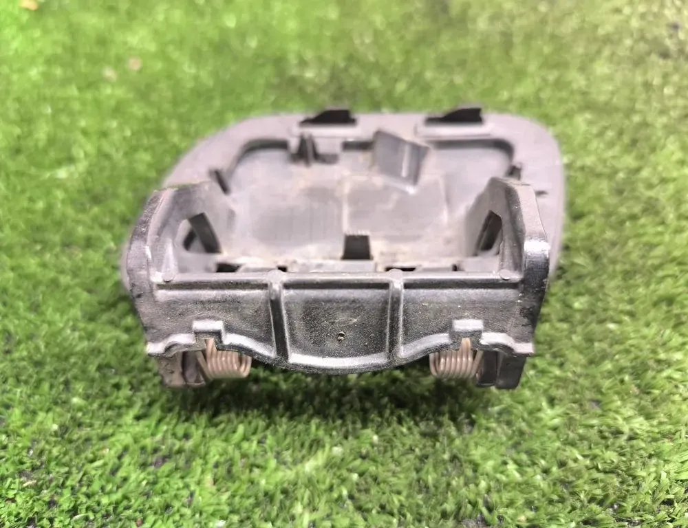 AUDI A4 B8/8K (2011-2016) Крышка омывателя фар правой стороны 15857711,8K0955276B 34246390