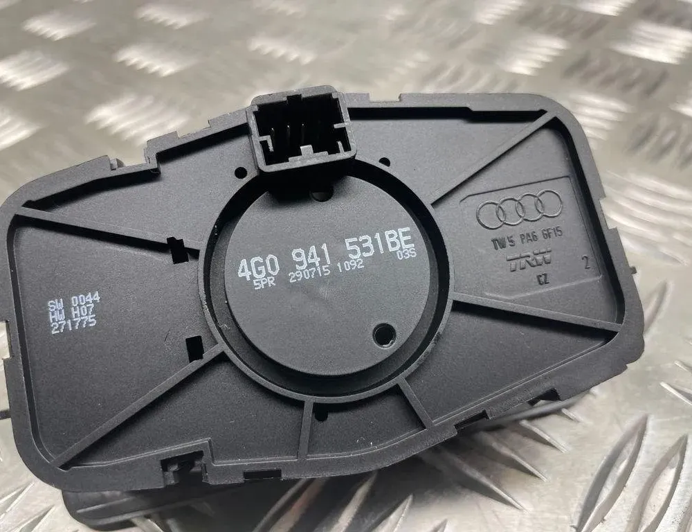 AUDI A6 C6/4F (2004-2011) Fényszórókapcsoló vezérlőegysége 4G0941531BE 30949529
