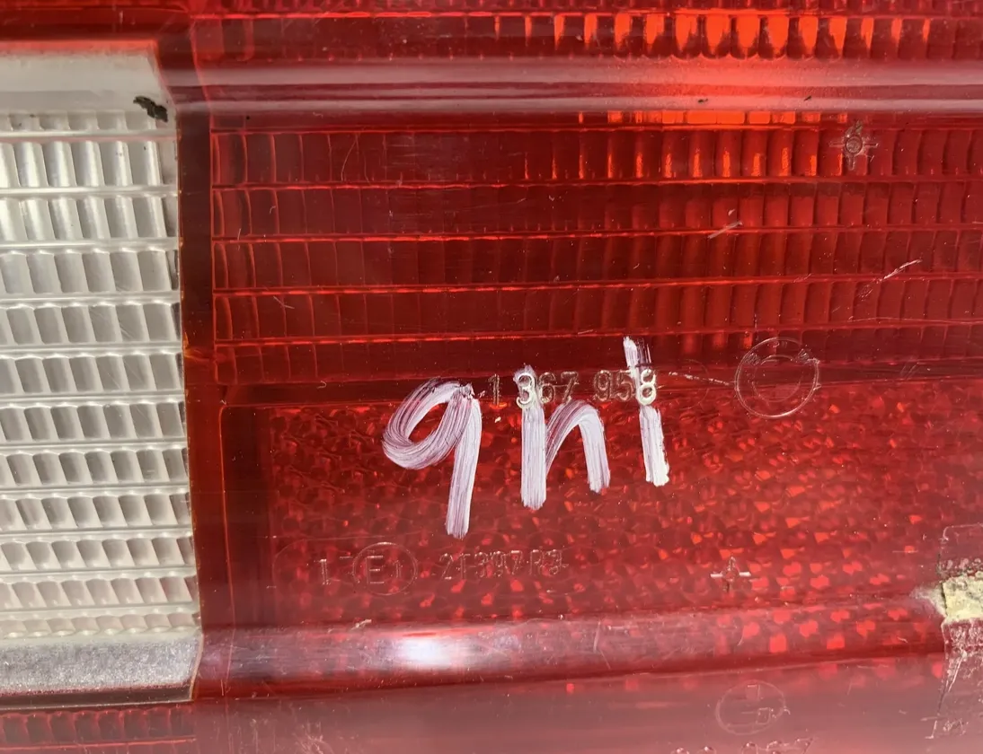 BMW 7 Series E23 (1977-1987) Jobb hátsó lámpa 22067,1367958,220670020401 15378737