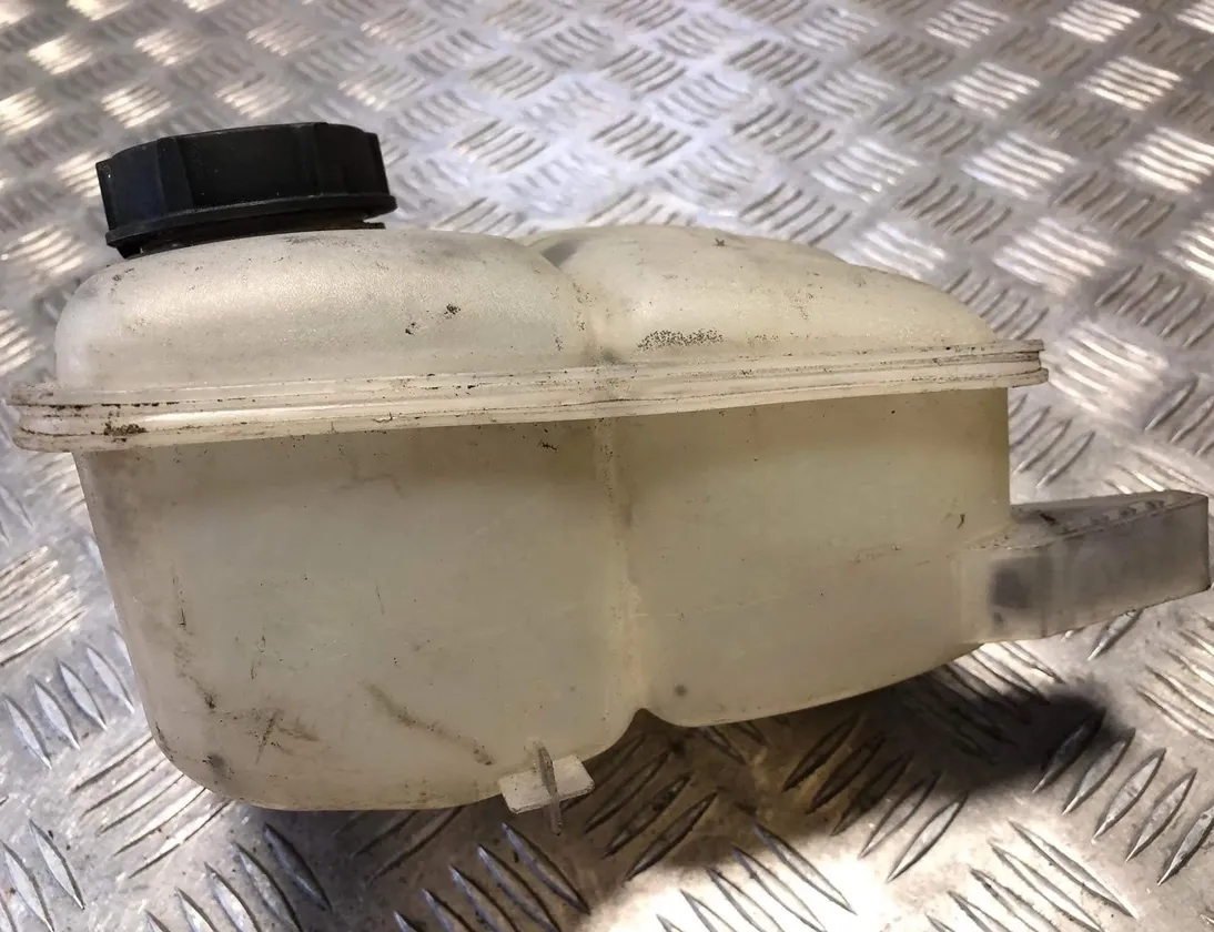 FORD Focus 3 generation (2011-2020) Tágulási tartály 3M5H8K218 29120953