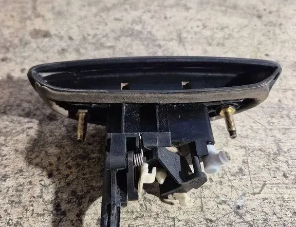 RENAULT Megane 1 generation (1995-2003) Замок крышки багажника 43301 31500680