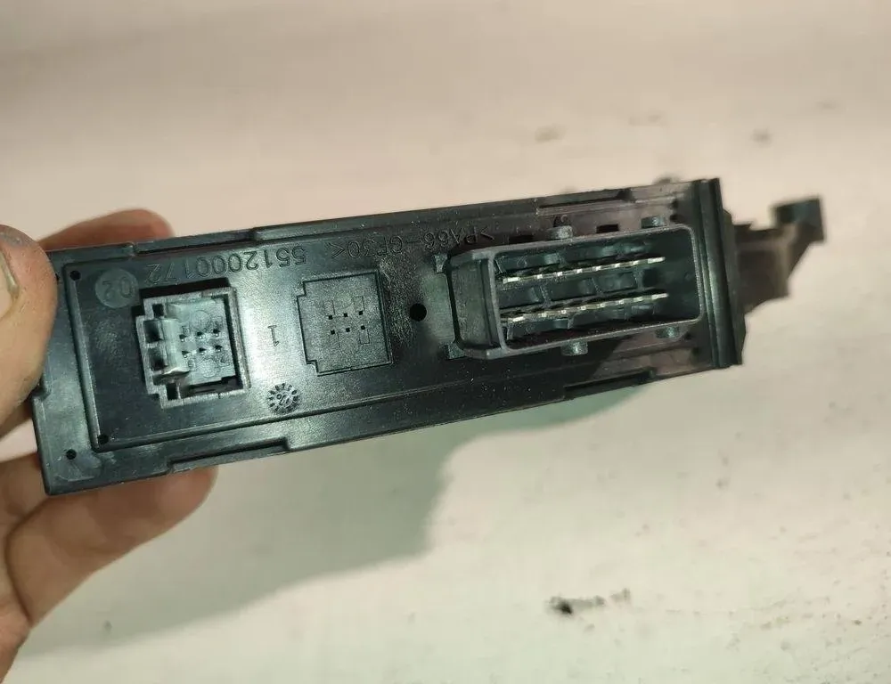 PEUGEOT 407 1 generation (2004-2010) Jobb első ajtó ablakvezérlő motorja 0130821766 31501835