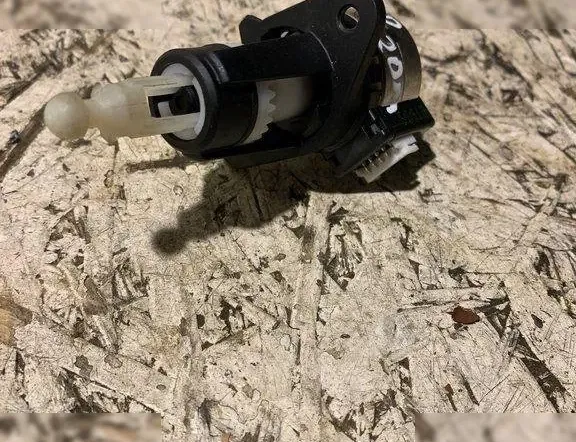 VOLVO XC40 1 generation (2017-2024) Headlamp leveling motor 89022080 17426536