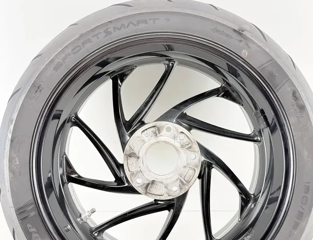 BMW K Hátsó kerék alufelnije 7703629 33790447