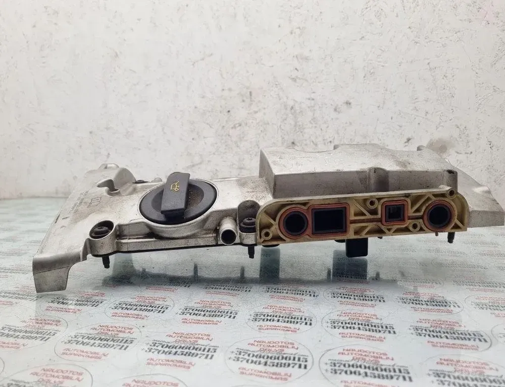 AUDI A4 B7/8E (2004-2008) Szelepfedél 31452177