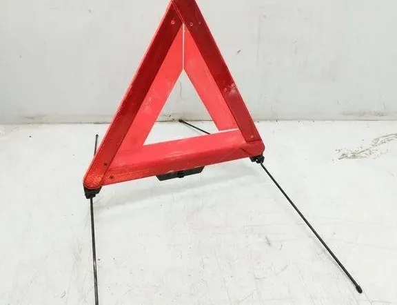 VOLKSWAGEN Passat B6 (2005-2010) Warning Triangle 3C5860251 31906548