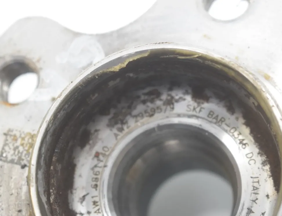 BMW 2 Series G42 (2021-2023) Bal hátsó kerékcsapágy 6861140,6899175,34006899175,2408656,31202408656,6871193,31206871193,6866316,31206866316,6899174,33406899174,8834930,33408834930,8838134,31208838134 34227991