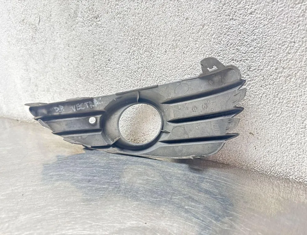 OPEL Vectra C (2002-2005) Одделка противотуманай фары 13110336 34469443