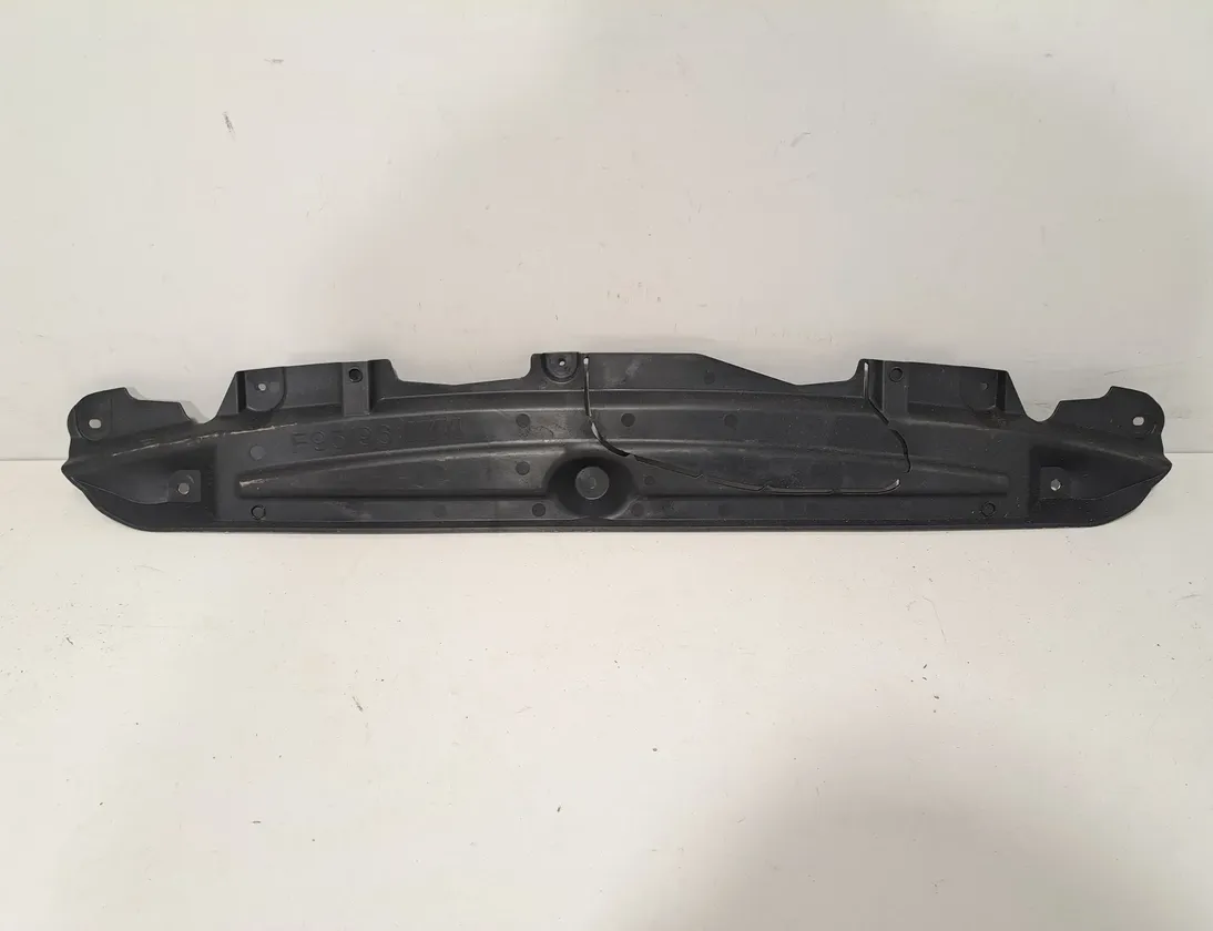 BMW X5 G05/G18 (2018-2024) Задняя средняя нижняя защита 8070788 34494837