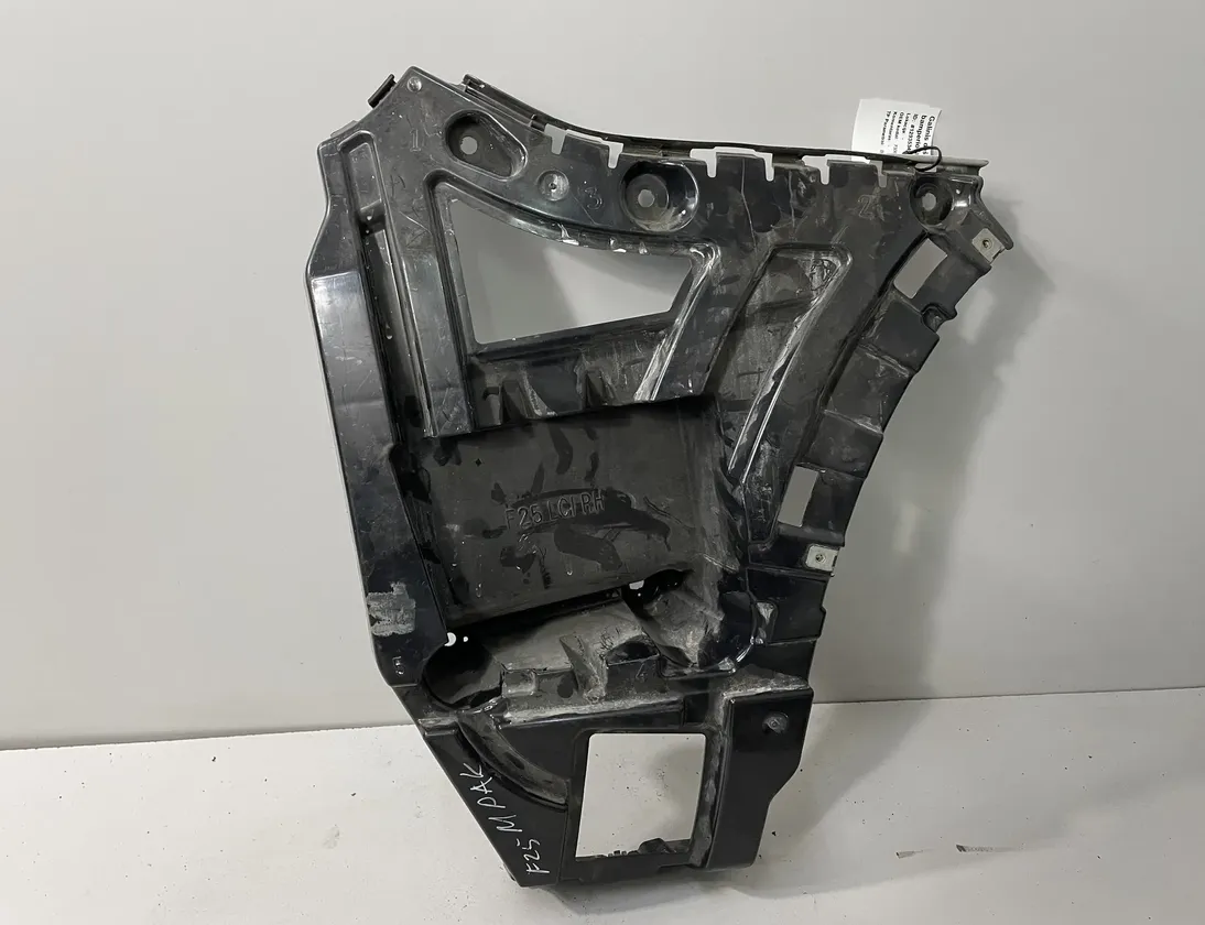 BMW X3 F25 (2010-2017) Rear Right Bumper Bracket 7338764 12935349
