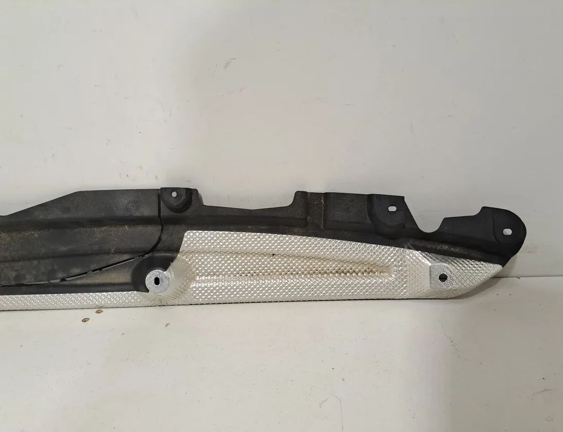 BMW X5 G05/G18 (2018-2024) Задняя средняя нижняя защита 8070788 34494837