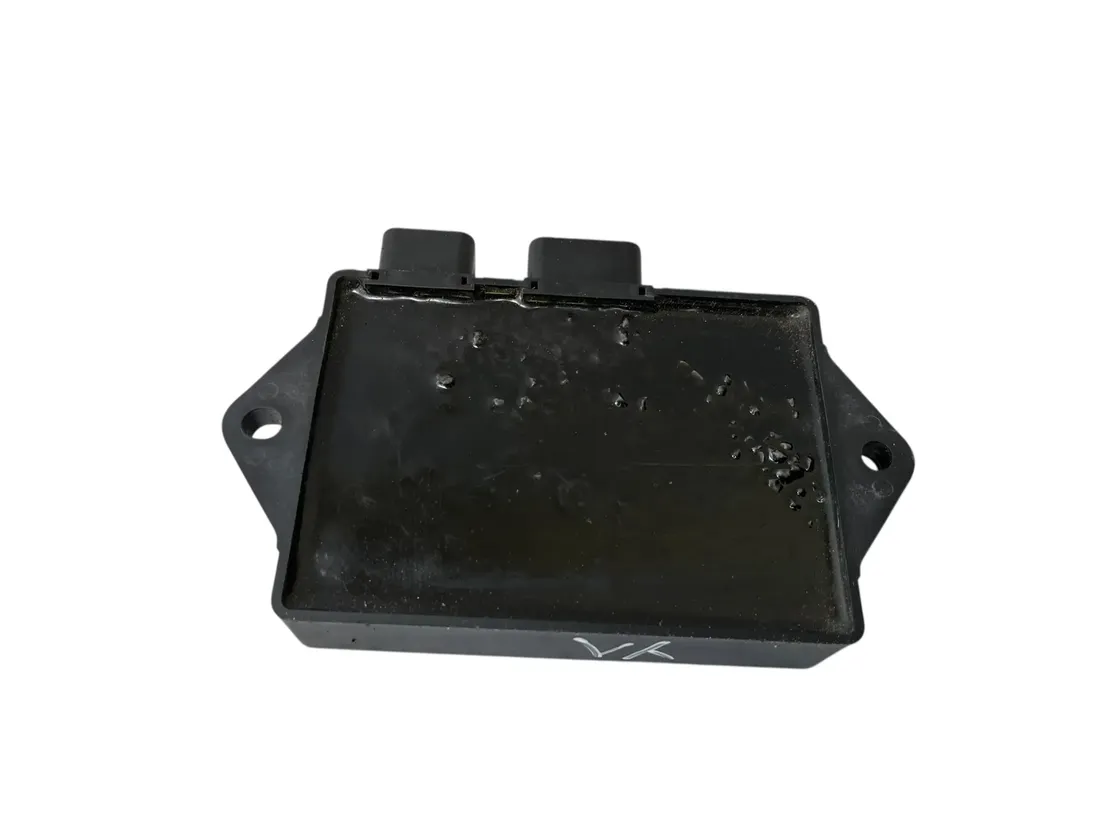 YAMAHA FZS Központi vezérlőegység ECU CDI egység  J4T095 30375908