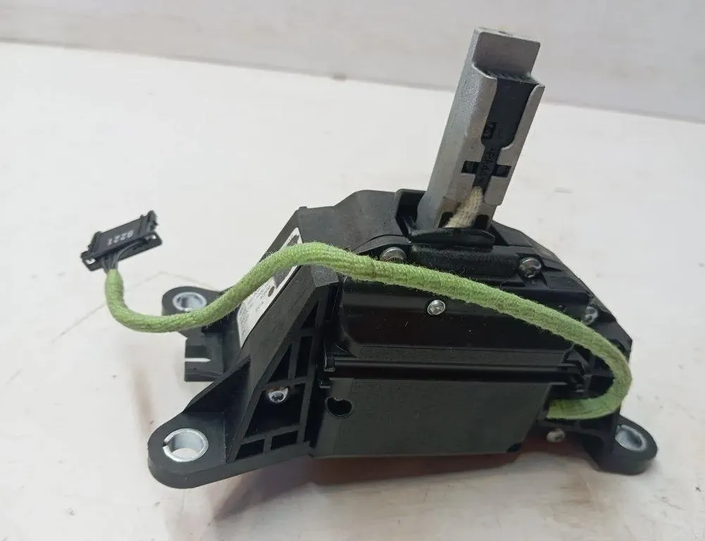 AUDI A6 C6/4F (2004-2011) Кулиса 4K2713041M 31128835