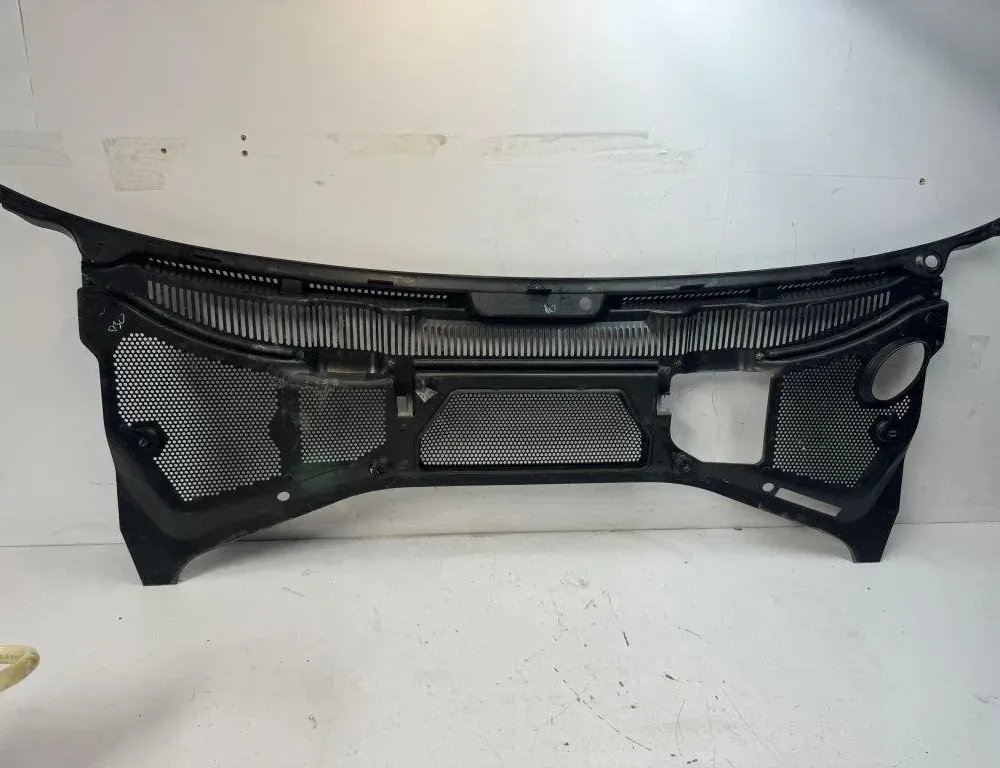 BENTLEY Continental Front  Wiper Cowl Trim 3W8819416 31153508